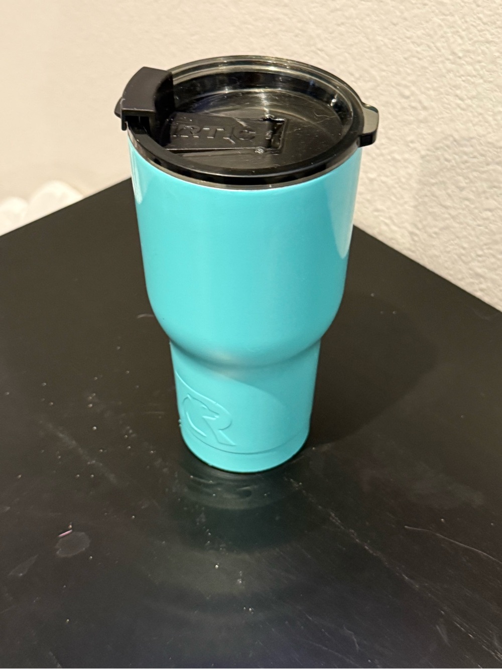 Turquoise Insulated Travel Tumbler with Leak-Resistant Lid
